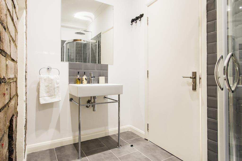 Crashpads Shoreditch Brick Lane Mini Lofts Лондон Экстерьер фото
